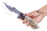 Hunting knife with custom blade form